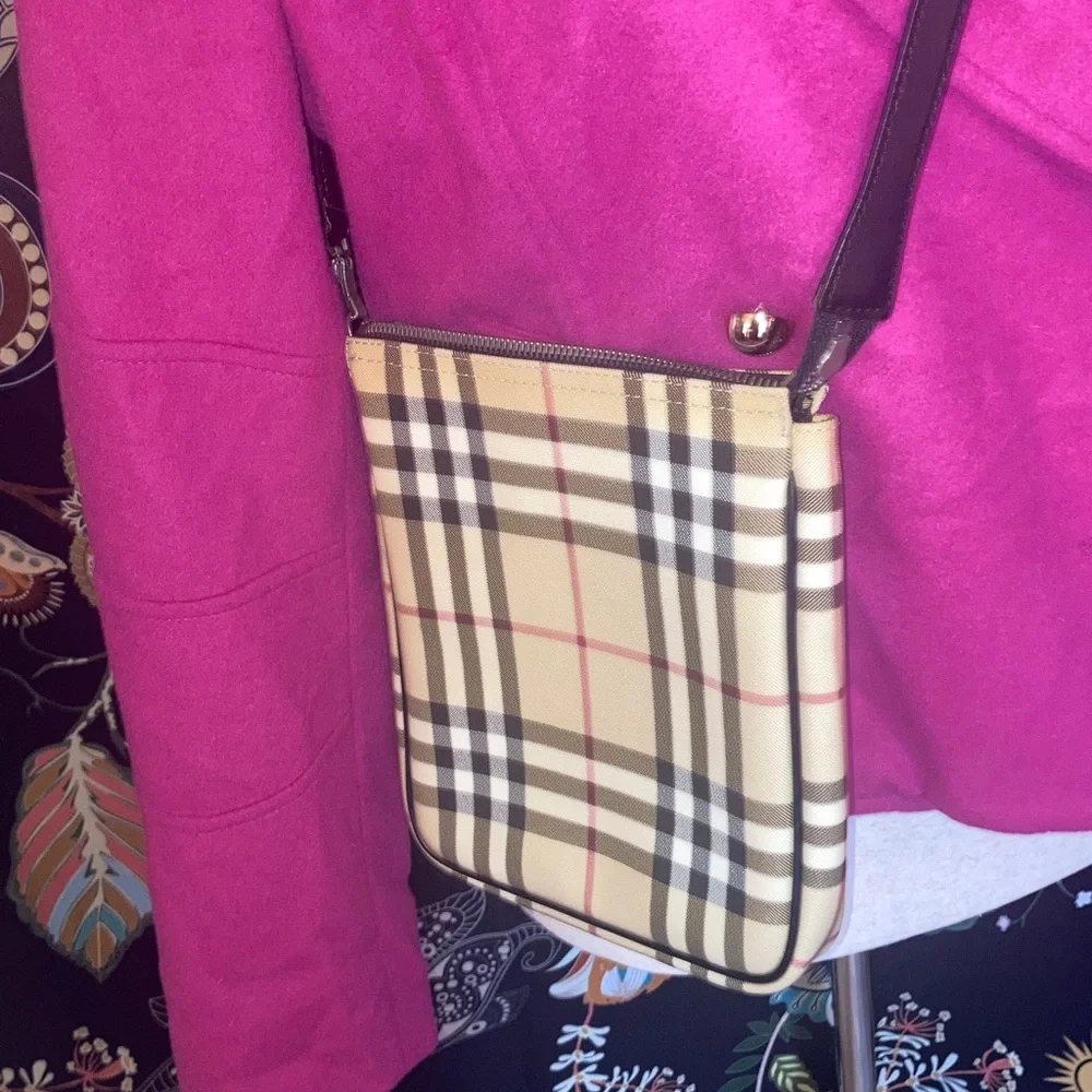 Genuine Burberry London Nova Check  Black and Beige  Crossbody Bag w/COA - Picture 12 of 17